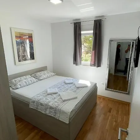 Ladiva Apartman